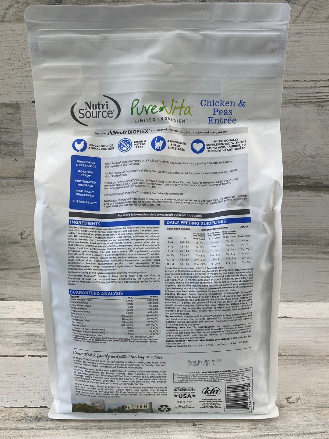 Pure Vita Chicken & Peas Grain Free Dry Cat Food